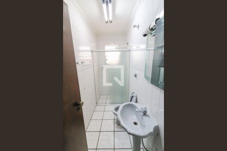 Casa à venda com 120m², 3 quartos e 2 vagasBanheiro