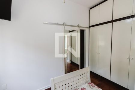 Casa à venda com 350m², 3 quartos e 6 vagasQuarto 2