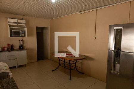 Sala/Cozinha de casa à venda com 4 quartos, 140m² em Bom Jesus, Porto Alegre