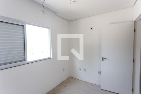 Quarto 1 de casa para alugar com 3 quartos, 125m² em Jardim Mirna, Taboão da Serra