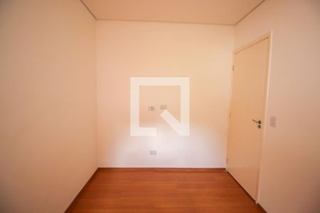 Quarto 1 de casa para alugar com 3 quartos, 125m² em Jardim Mirna, Taboão da Serra