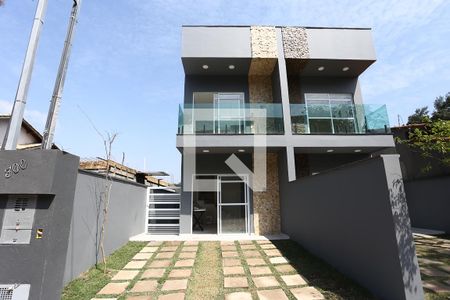 Casa para alugar com 125m², 3 quartos e 1 vaga Casa para alugar com 125m², 3 quartos e 1 vagafachada