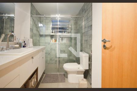 Apartamento à venda com 120m², 2 quartos e 1 vaga Apartamento à venda com 120m², 2 quartos e 1 vagaBanheiro