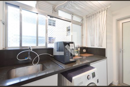 Apartamento à venda com 120m², 2 quartos e 1 vaga Apartamento à venda com 120m², 2 quartos e 1 vagaÁrea de Serviço