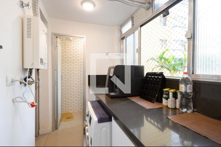 Apartamento à venda com 120m², 2 quartos e 1 vaga Apartamento à venda com 120m², 2 quartos e 1 vagaÁrea de Serviço