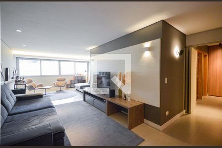 Apartamento à venda com 120m², 2 quartos e 1 vaga Apartamento à venda com 120m², 2 quartos e 1 vagaSala