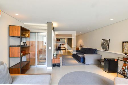 Apartamento à venda com 120m², 2 quartos e 1 vaga Apartamento à venda com 120m², 2 quartos e 1 vagaSala