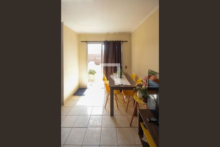 Apartamento à venda com 64m², 2 quartos e 1 vagaSala de Jantar