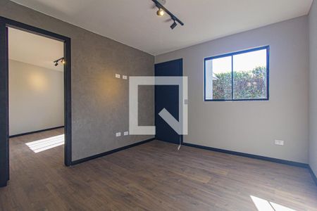 Sala de apartamento para alugar com 1 quarto, 40m² em Tingui, Curitiba