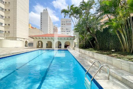 Apartamento à venda com 143m², 3 quartos e 1 vaga Apartamento à venda com 143m², 3 quartos e 1 vagaPiscina
