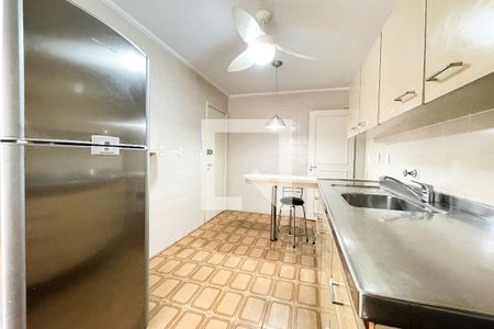 Apartamento à venda com 143m², 3 quartos e 1 vaga Apartamento à venda com 143m², 3 quartos e 1 vagaCozinha