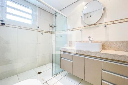 Apartamento à venda com 143m², 3 quartos e 1 vaga Apartamento à venda com 143m², 3 quartos e 1 vagaBanheiro social
