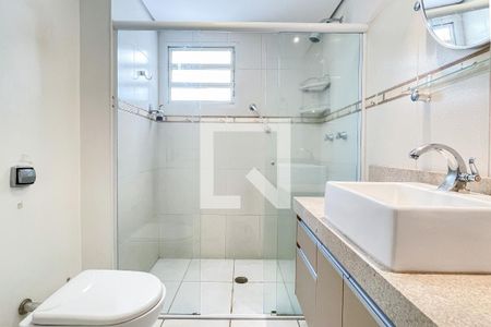 Apartamento à venda com 143m², 3 quartos e 1 vaga Apartamento à venda com 143m², 3 quartos e 1 vagaBanheiro social