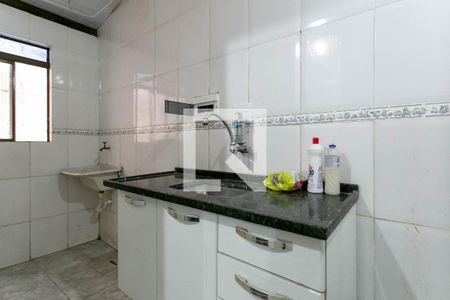 Cozinha de casa para alugar com 2 quartos, 50m² em Jardim Guanabara, Belo Horizonte