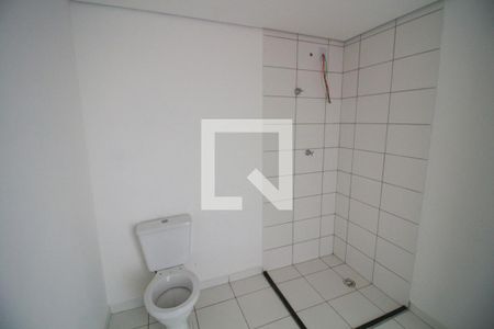 Banheiro de kitnet/studio à venda com 1 quarto, 25m² em Vila Granada, São Paulo