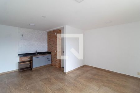 Sala/Quarto de kitnet/studio para alugar com 1 quarto, 46m² em Vila Esperança, São Paulo