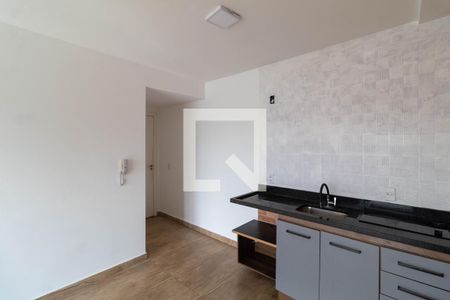 Cozinha de kitnet/studio para alugar com 1 quarto, 46m² em Vila Esperança, São Paulo