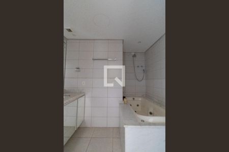 Apartamento para alugar com 132m², 3 quartos e 2 vagasBanheiro do Quarto 2