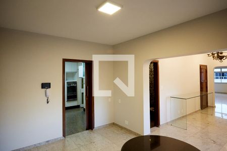 Apartamento para alugar com 200m², 4 quartos e 2 vagasSala