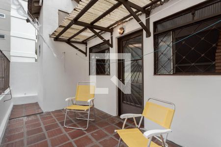 Casa à venda com 158m², 3 quartos e 2 vagasVaranda