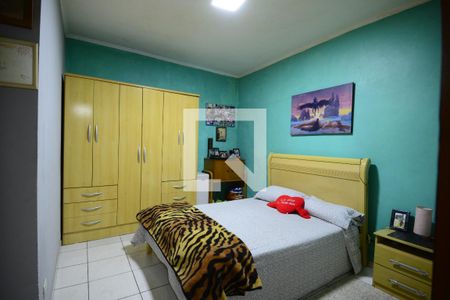 Casa à venda com 270m², 3 quartos e 2 vagasSuíte Casa 2