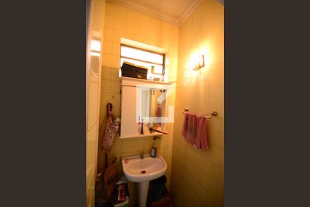 Casa à venda com 270m², 3 quartos e 2 vagasLavabo