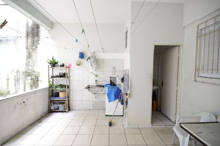 Casa à venda com 270m², 3 quartos e 2 vagasÁrea de Serviço