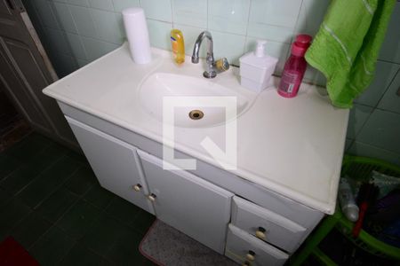 Casa à venda com 270m², 3 quartos e 2 vagasBanheiro
