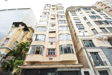 Apartamento para alugar com 70m², 3 quartos e sem vagaFachada