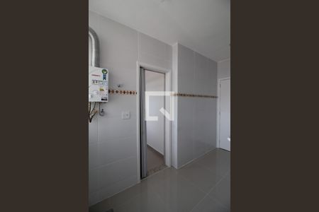 Apartamento para alugar com 70m², 2 quartos e 1 vagaÁrea de Serviço