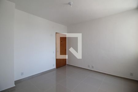 Sala de apartamento para alugar com 2 quartos, 70m² em Pilares, Rio de Janeiro
