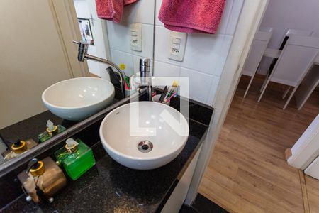 Apartamento para alugar com 74m², 3 quartos e 1 vagaPia do Banheiro Social