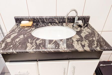 Casa à venda com 279m², 4 quartos e 2 vagas Casa à venda com 279m², 4 quartos e 2 vagasBanheiro