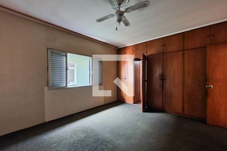 Casa à venda com 740m², 4 quartos e 2 vagas Casa à venda com 740m², 4 quartos e 2 vagasSuíte 2