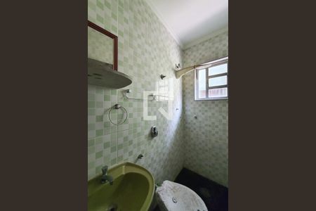 Casa à venda com 740m², 4 quartos e 2 vagas Casa à venda com 740m², 4 quartos e 2 vagasQuintal/edícula