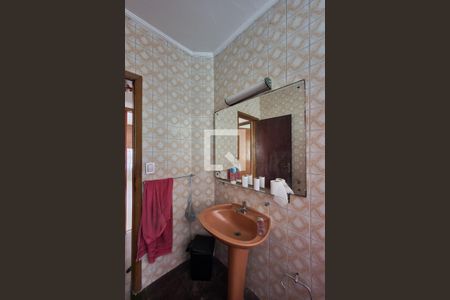 Casa à venda com 740m², 4 quartos e 2 vagas Casa à venda com 740m², 4 quartos e 2 vagasBanheiro