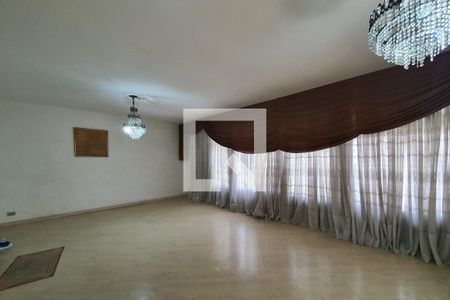 Sala de casa para alugar com 4 quartos, 740m² em Vila Moinho Velho, São Paulo