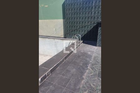 Casa à venda com 740m², 4 quartos e 2 vagas Casa à venda com 740m², 4 quartos e 2 vagasQuintal/edícula