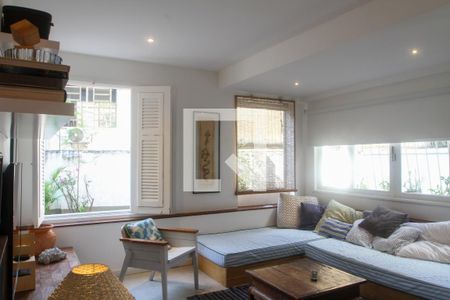 Sala de apartamento à venda com 1 quarto, 72m² em Jardim Botânico, Rio de Janeiro