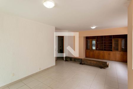 Apartamento à venda com 248m², 4 quartos e 4 vagas Apartamento à venda com 248m², 4 quartos e 4 vagasSala de Estar