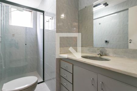 Apartamento à venda com 248m², 4 quartos e 4 vagas Apartamento à venda com 248m², 4 quartos e 4 vagasBanheiro Social