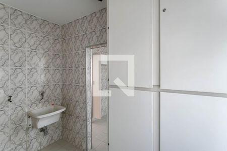 Apartamento à venda com 248m², 4 quartos e 4 vagas Apartamento à venda com 248m², 4 quartos e 4 vagasÁrea de Serviço