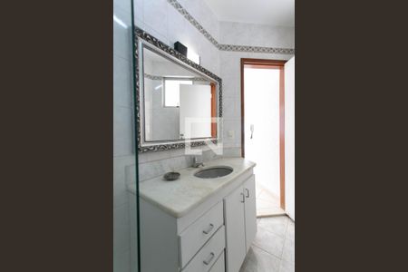 Apartamento à venda com 248m², 4 quartos e 4 vagas Apartamento à venda com 248m², 4 quartos e 4 vagasBanheiro Social 2