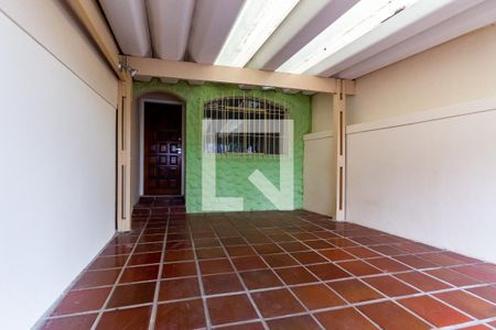 Casa para alugar com 110m², 2 quartos e 1 vaga Casa para alugar com 110m², 2 quartos e 1 vagaGaragem