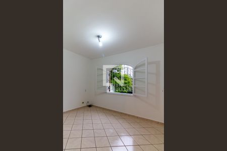 Quarto 1 de casa para alugar com 2 quartos, 110m² em Jardim Ester, São Paulo