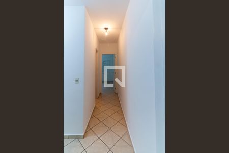 Casa para alugar com 110m², 2 quartos e 1 vaga Casa para alugar com 110m², 2 quartos e 1 vagaCorredor Quartos