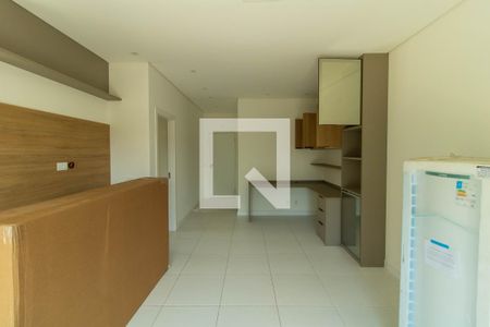 Sala de apartamento para alugar com 1 quarto, 70m² em Jardim Barbacena, Cotia