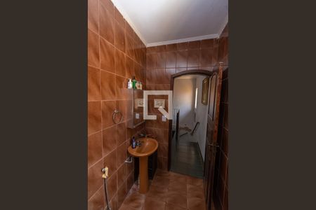 Casa de condomínio à venda com 190m², 3 quartos e 4 vagasBanheiro Corredor