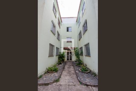 Apartamento à venda com 60m², 2 quartos e sem vaga Apartamento à venda com 60m², 2 quartos e sem vagaEntrada