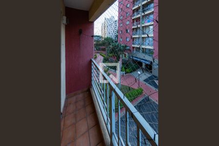 varanda de apartamento para alugar com 2 quartos, 54m² em Vila Ivone, São Paulo